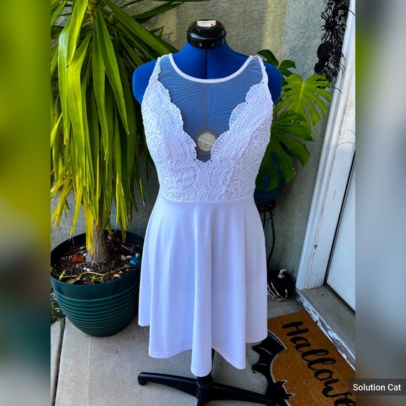 White Bridal Party Dress - Picture 1 of 4